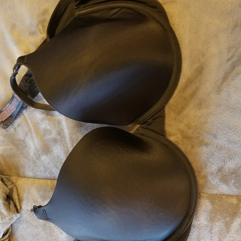 Black Victoria Secret's bra